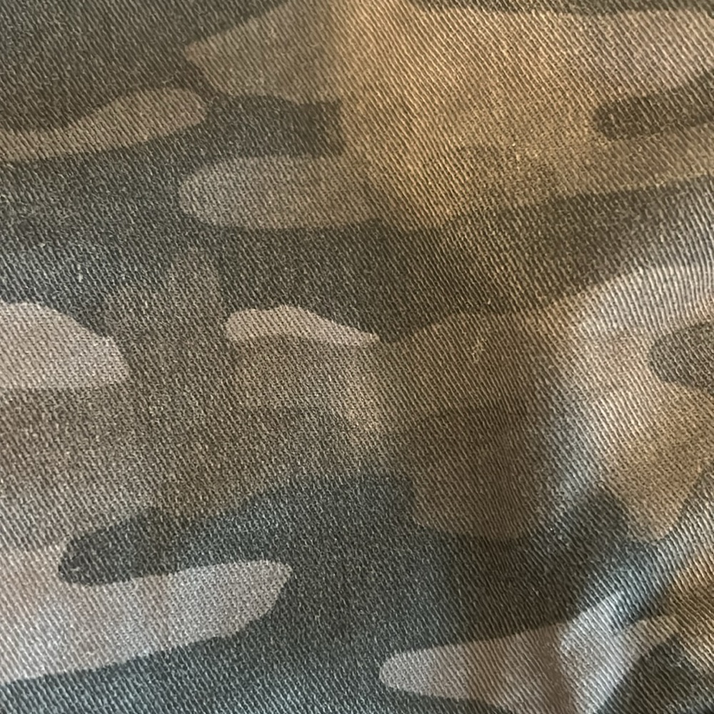 LOFT camo skinny jeans - Picture 3 of 6